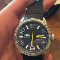 Orologio Mom modenese