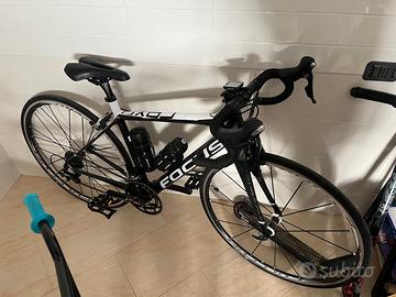 Bici da corsa focus