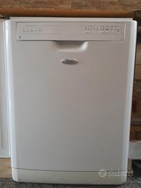 lavastoviglie  whirlpool 6 sense