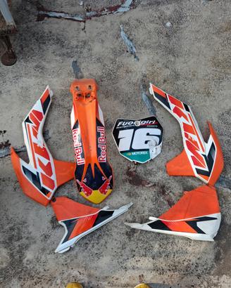 plastiche ktm 