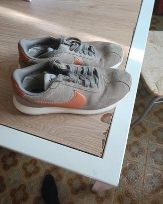 scarpe Nike taglia 38 