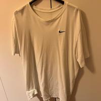 Maglietta Tshirt Nike uomo taglia XL