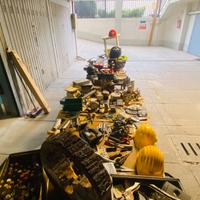 Blocco di 200 pezzi occetti per mercatiti antichi