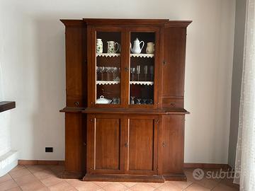 MOBILE CREDENZA CON VETRINA IN LEGNO COLORE NOCE