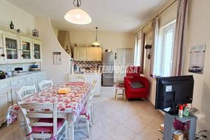 Indipendente con spazi esterni, tavernetta e box!