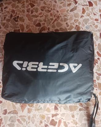 giacca e pantaloni antipioggia moto