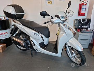 Honda SH 300 - 2017 - 10.932 km