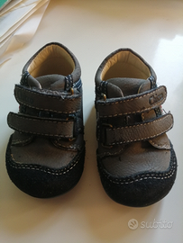 Scarpine chicco numero 18