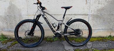 SCOTT STRIKE E RIDE 930