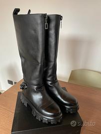 Stivale nero