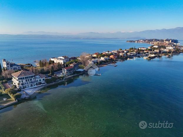 4 LOCALI A SIRMIONE