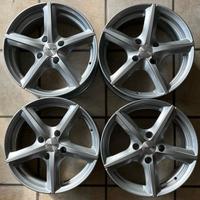 Cerchi in lega Avus AF8 per Peugeot/Citroen 15''