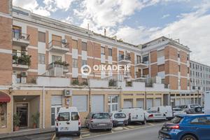 Ampio quadrilocale con balcone a Cagliari