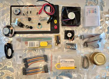 Modulo Wifi ESP8266 + Kit Accessori elettronica pe