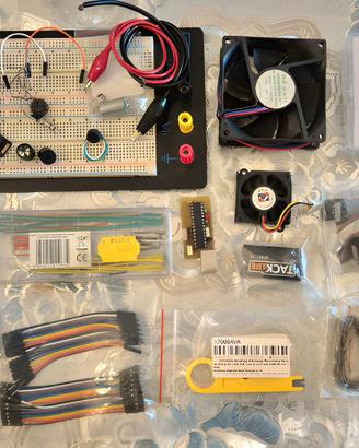 Modulo Wifi ESP8266 + Kit Accessori elettronica pe