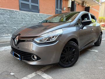 Renault Clio 1.2 75CV GPL 5 porte anno 2015