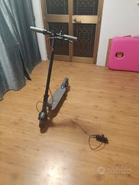 Monopattino AOVOPRO ES60 con BATTERIA NUOVA