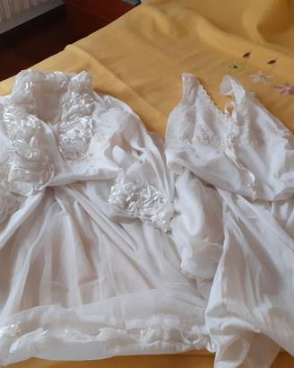 camicia da notte e vestaglia