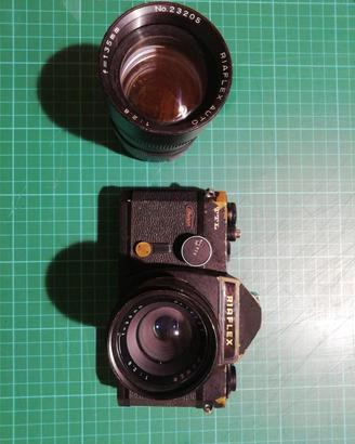 macchina fotografica analogica Chinon