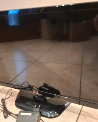 TV 24' LG perfettamente funzionante.