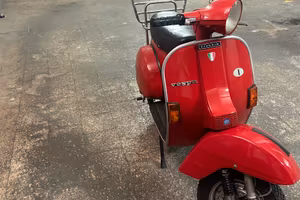 Vespa PE 200