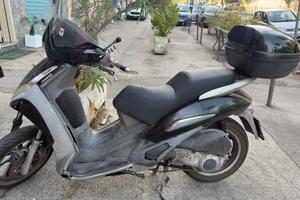 Peugeot Geopolis 300