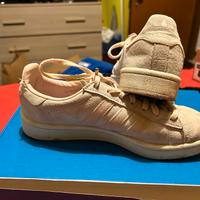 Nike rosa chiaro