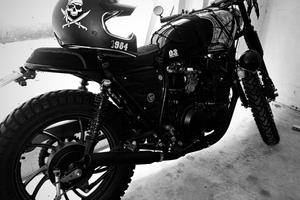 XJ400 CAFE RACER