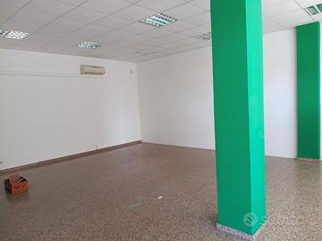 Ufficio o negozio in Fossano
