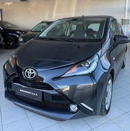 Toyota Aygo 1.0 VVT-i 69 CV 5 porte x-play