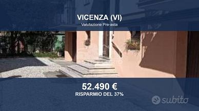 Immobile in asta di 84 m² con box auto a Vicenza