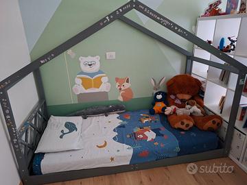 Letto Montessori a capanna cn il materasso