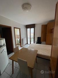 Voghera(PV):MonoUltPiano+k+b+pAuto+balc430+30