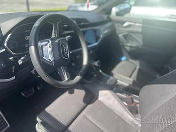 Vendita audi Q3 sport line