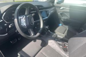 Vendita audi Q3 sport line