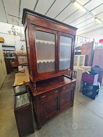 Credenza In Legno Con Vetrina