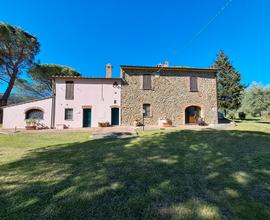 Casale con 10 ha Castiglione della Pescaia