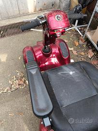 scooter elettrico per anziani 