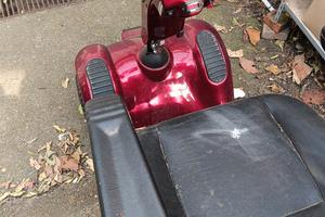 scooter elettrico per anziani 