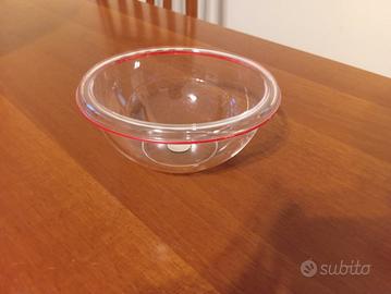 set 8 ciotole trasparenti con rigo rosso Guzzini 