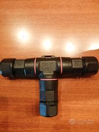 Connettore per cavi 3 vie