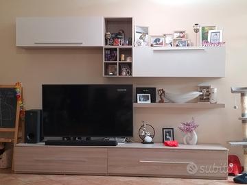 Mobile TV da soggiorno 