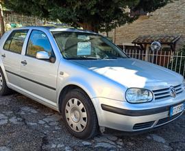 VOLKSWAGEN Golf 4ª serie