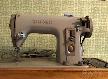 Macchina da cucire Singer 227M vintage