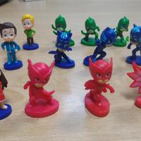 SUPER PIGIAMINI 12 Personaggi con base NUOVI