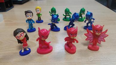 SUPER PIGIAMINI 12 Personaggi con base NUOVI