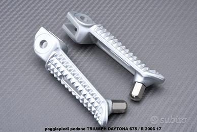 poggiapiedi pedane TRIUMPH DAYTONA 675 / R 2006 17