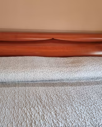 Letto in CILIEGIO contenitore e materasso