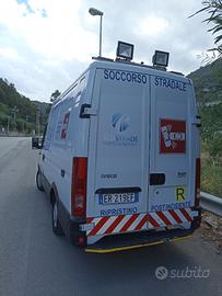 Furgone Iveco 35 pulizia stradale