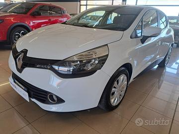 RENAULT Clio IV 2012 - Clio 5p 1.2 Live 75cv